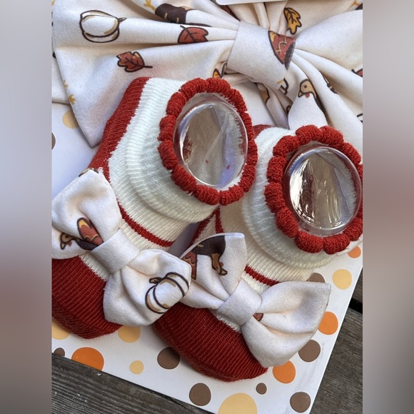 Little Me My First Thanksgiving 2 Piece Set NWT - Picture 4 of 6